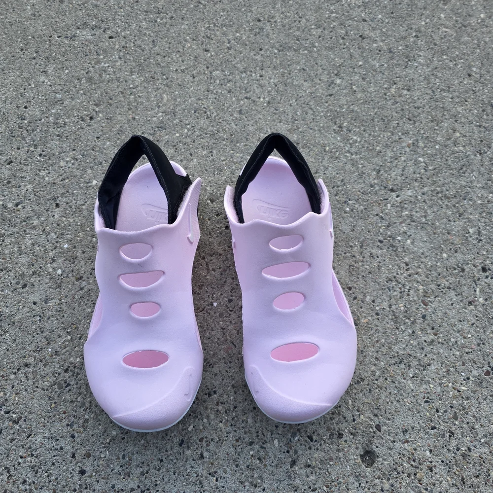 Nike Sunray Protect Pink Velcro Adjustable Sandasls Little Girls 3Y